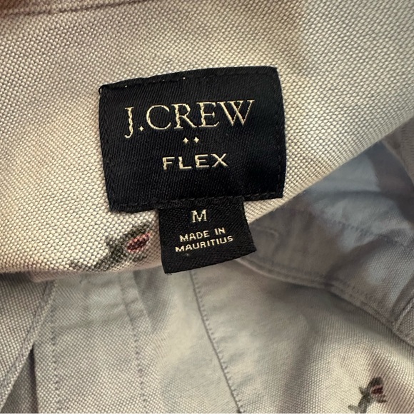 J Crew flex light blue button down with sharks- Size M - Picture 4 of 4